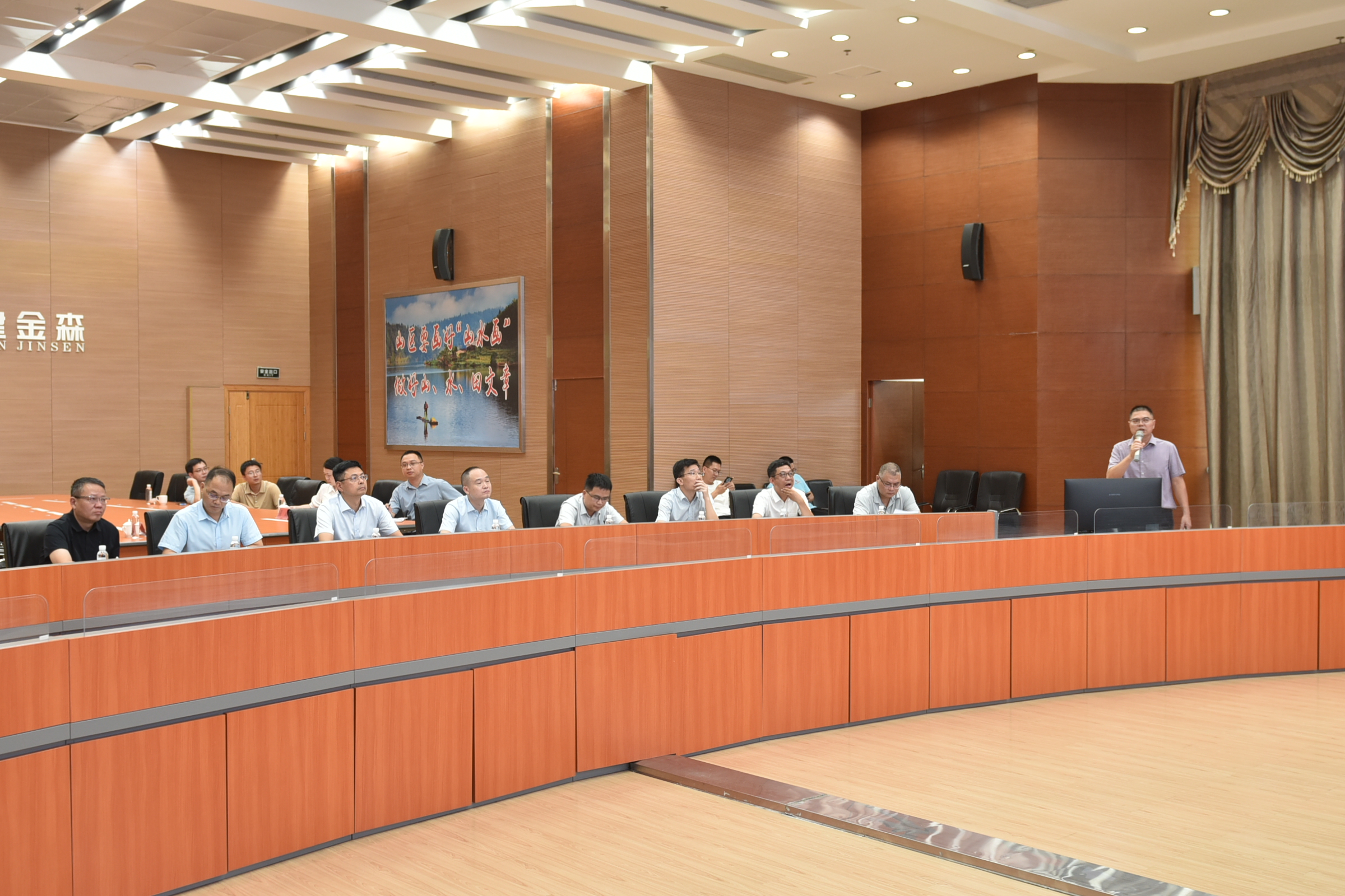 南安市党政代表团至福建9159金莎游艺场考察交流